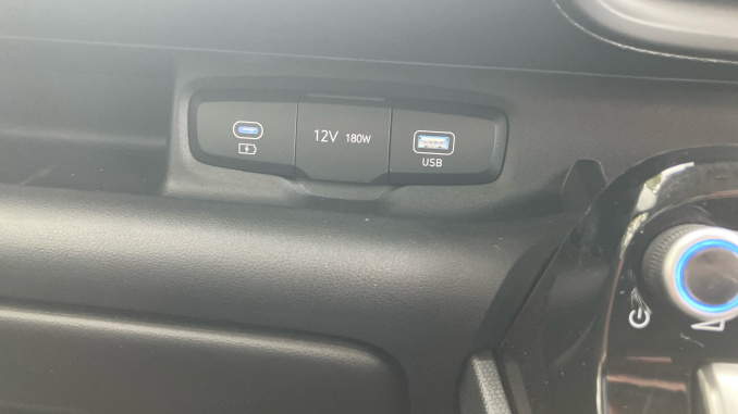 Hyundai INSTER 85kW 01 49kWh 5dr Auto Electric Hatchback - Image 28